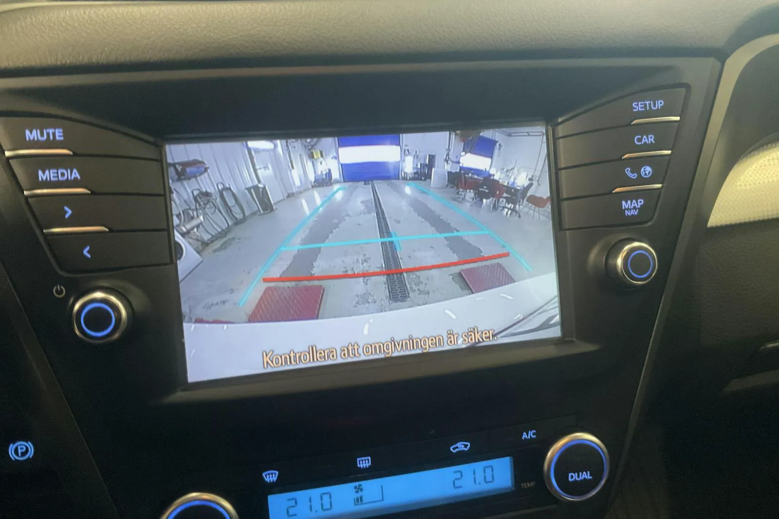 Toyota Avensis bild 11