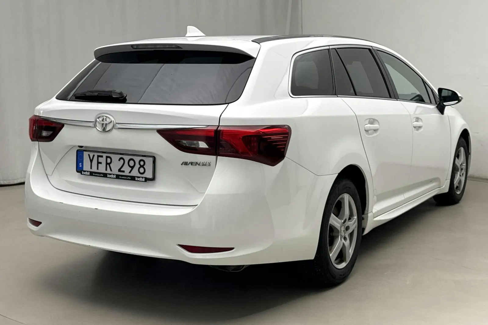 Toyota Avensis bild 3