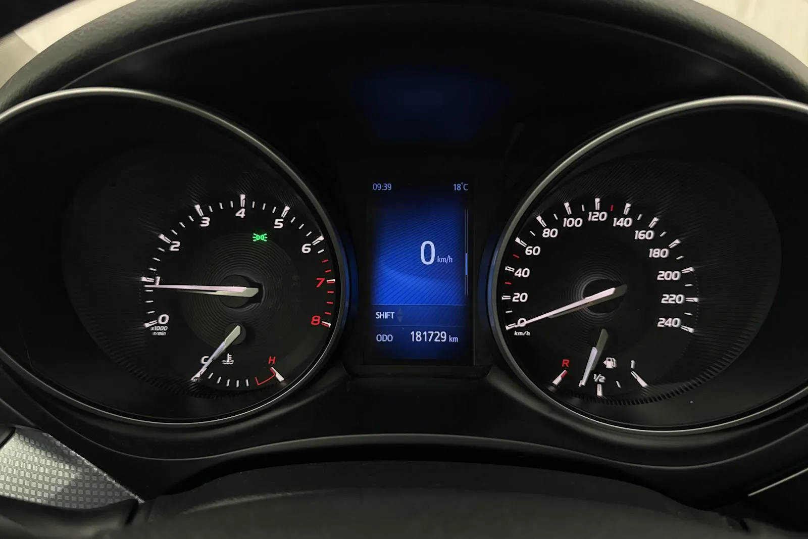 Toyota Avensis bild 10