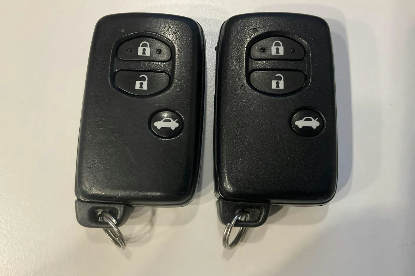Toyota Avensis bild 16