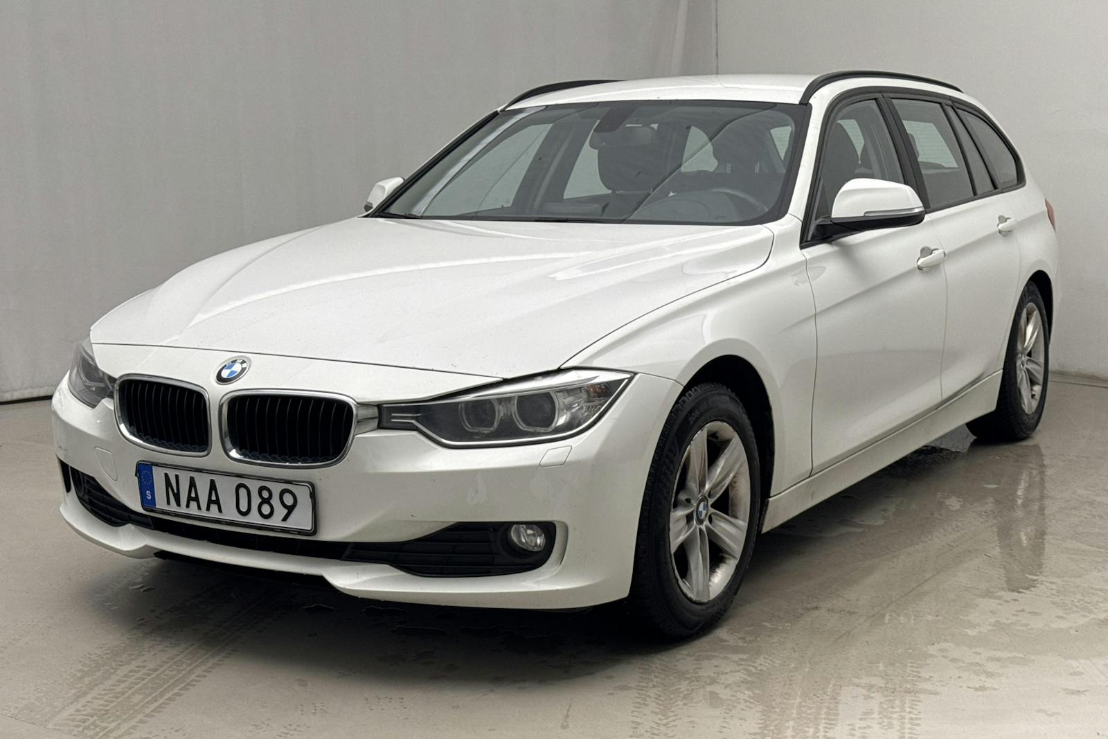 BMW 320