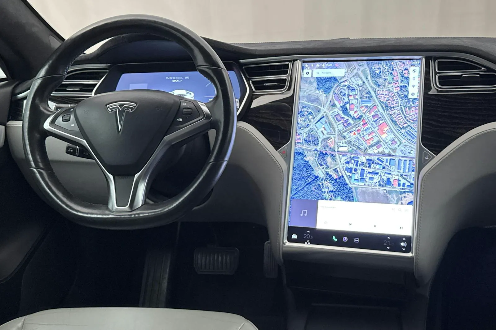 Tesla Model S bild 17