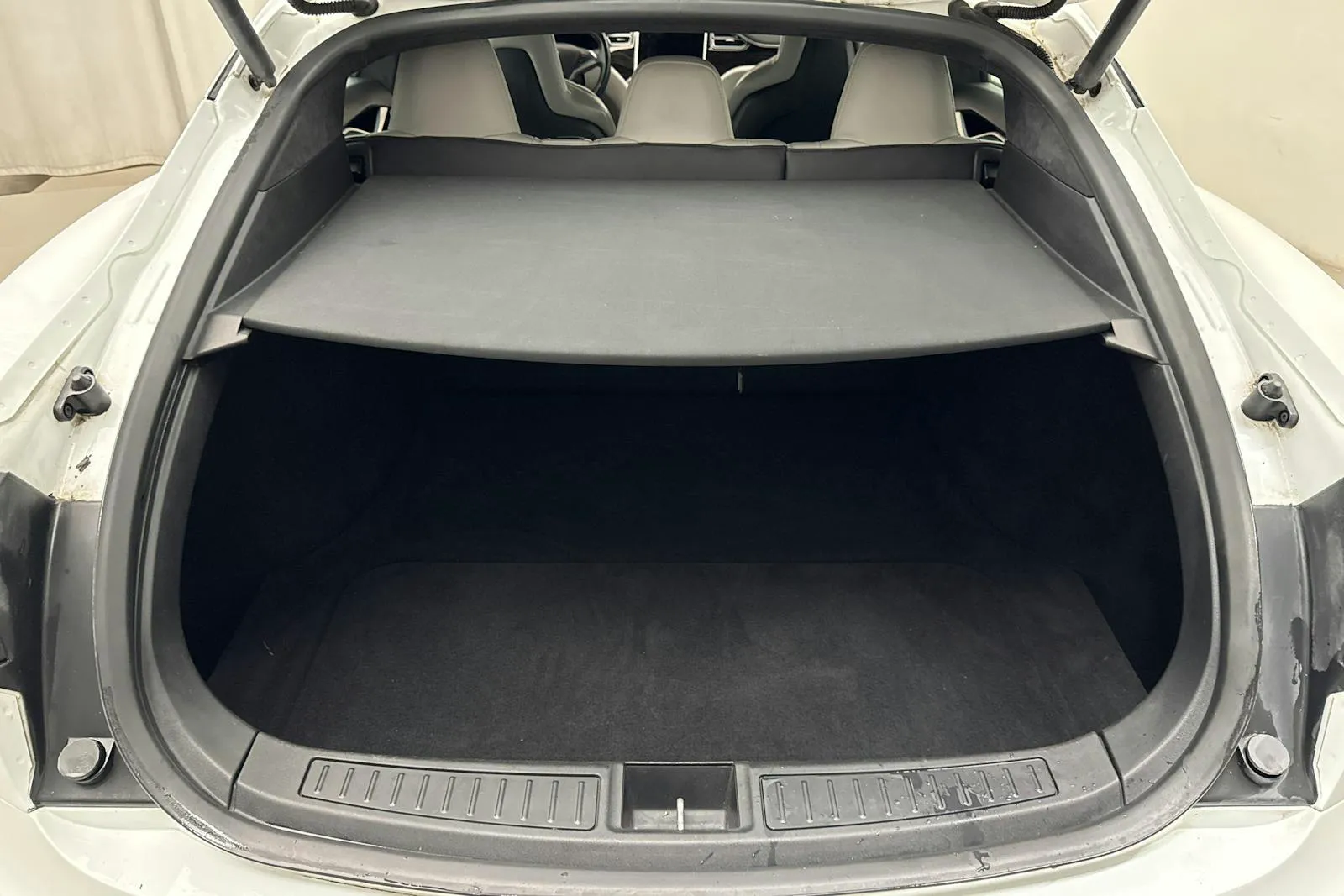Tesla Model S bild 10