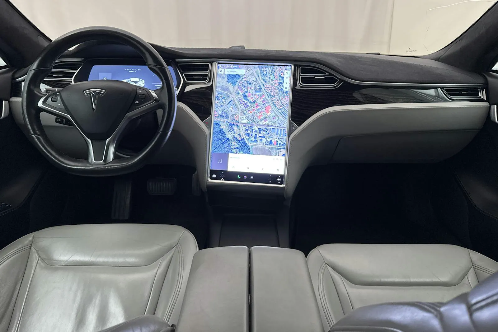 Tesla Model S bild 6