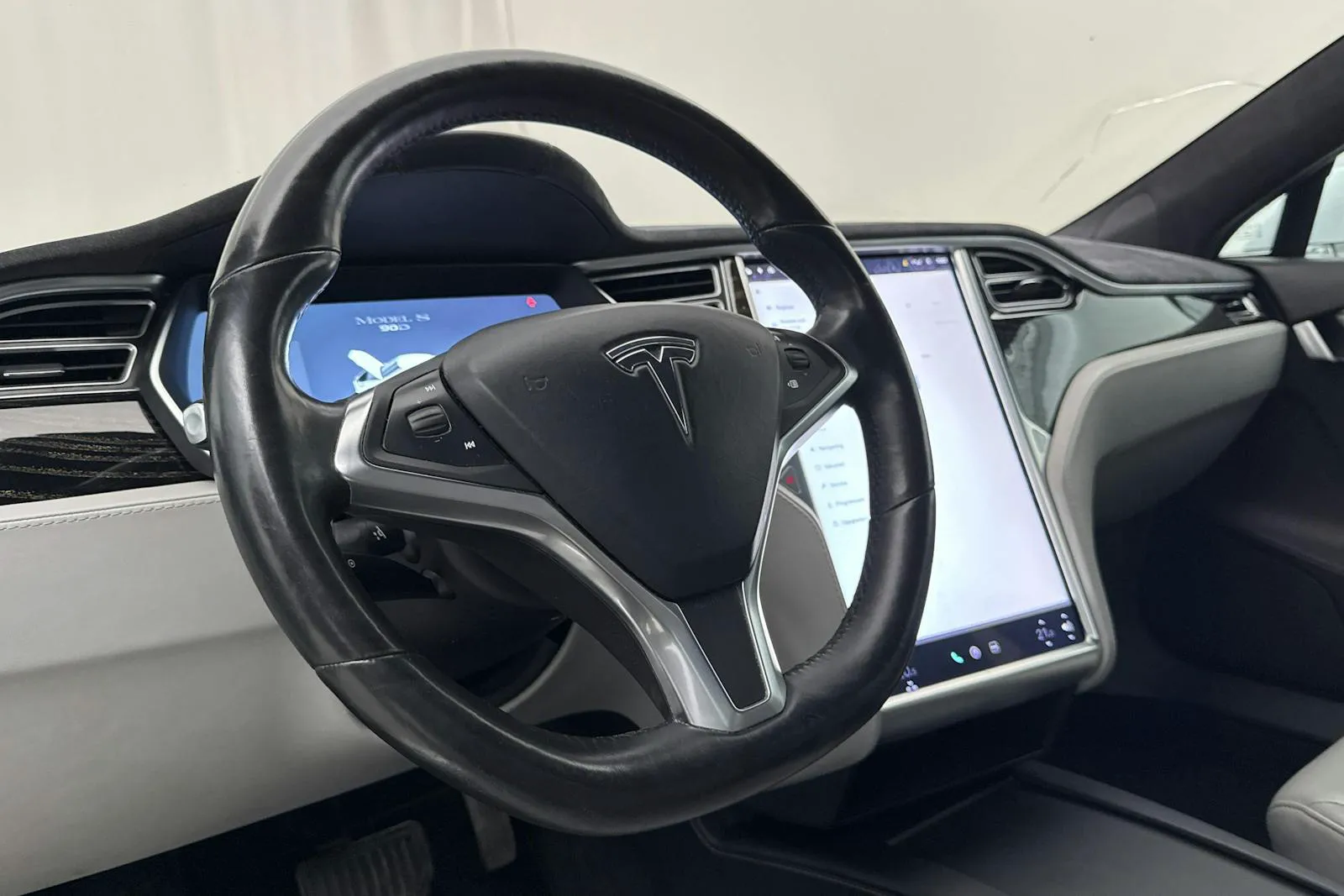 Tesla Model S bild 16