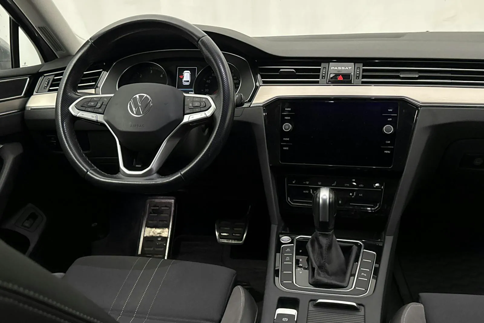 Volkswagen Passat bild 18