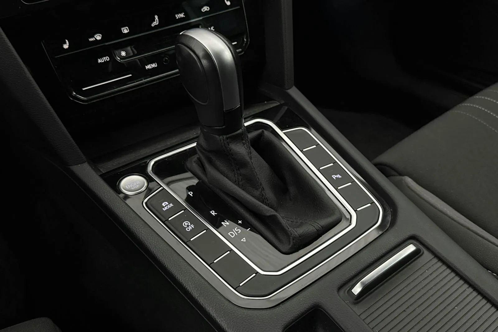 Volkswagen Passat bild 16