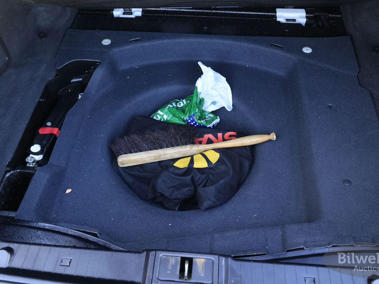 Mercedes E200 bild 30