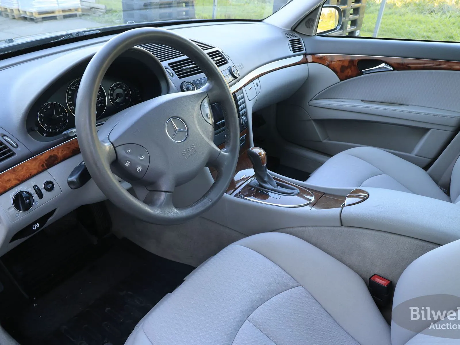 Mercedes E200 bild 7
