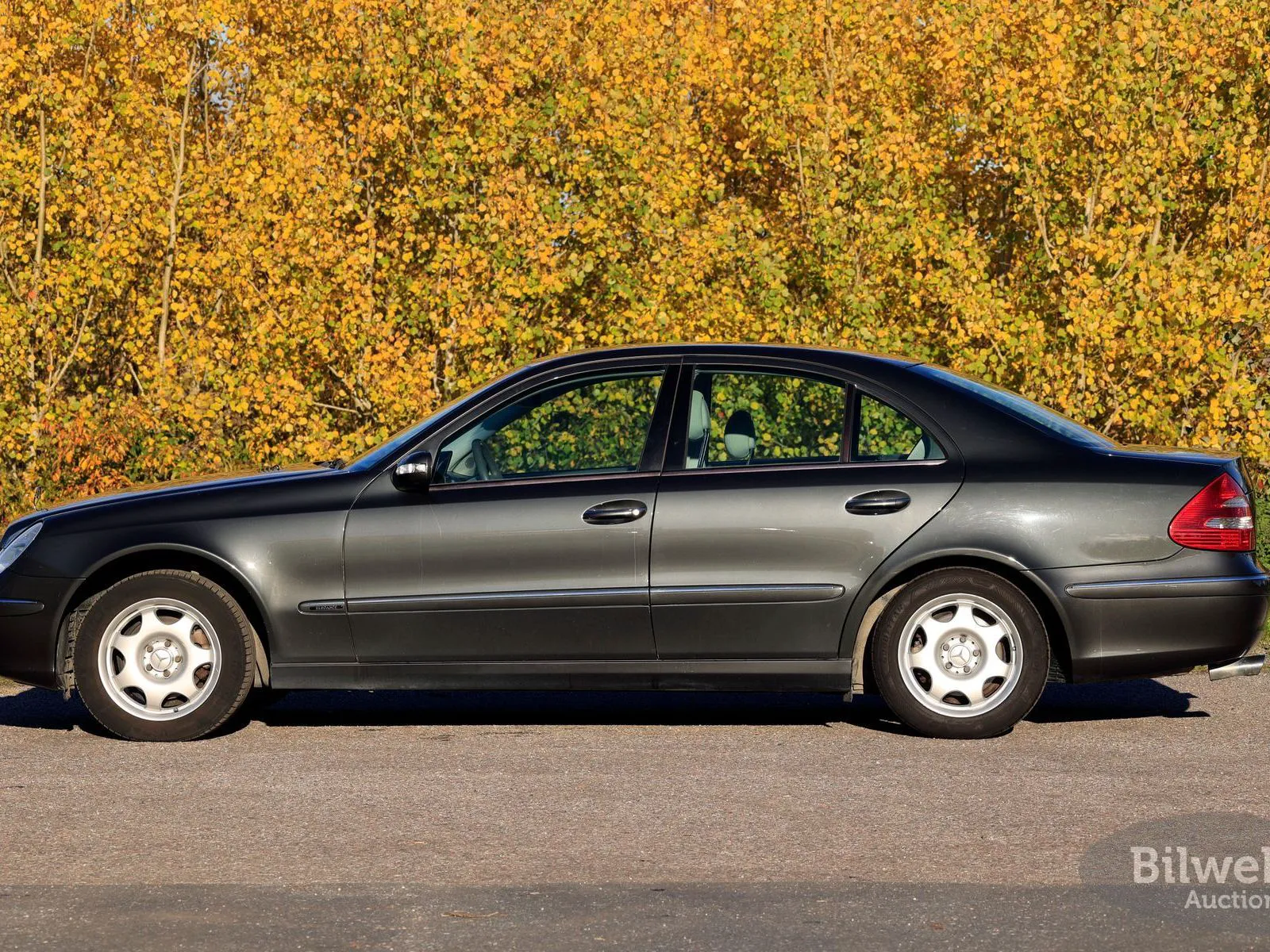 Mercedes E200 bild 8