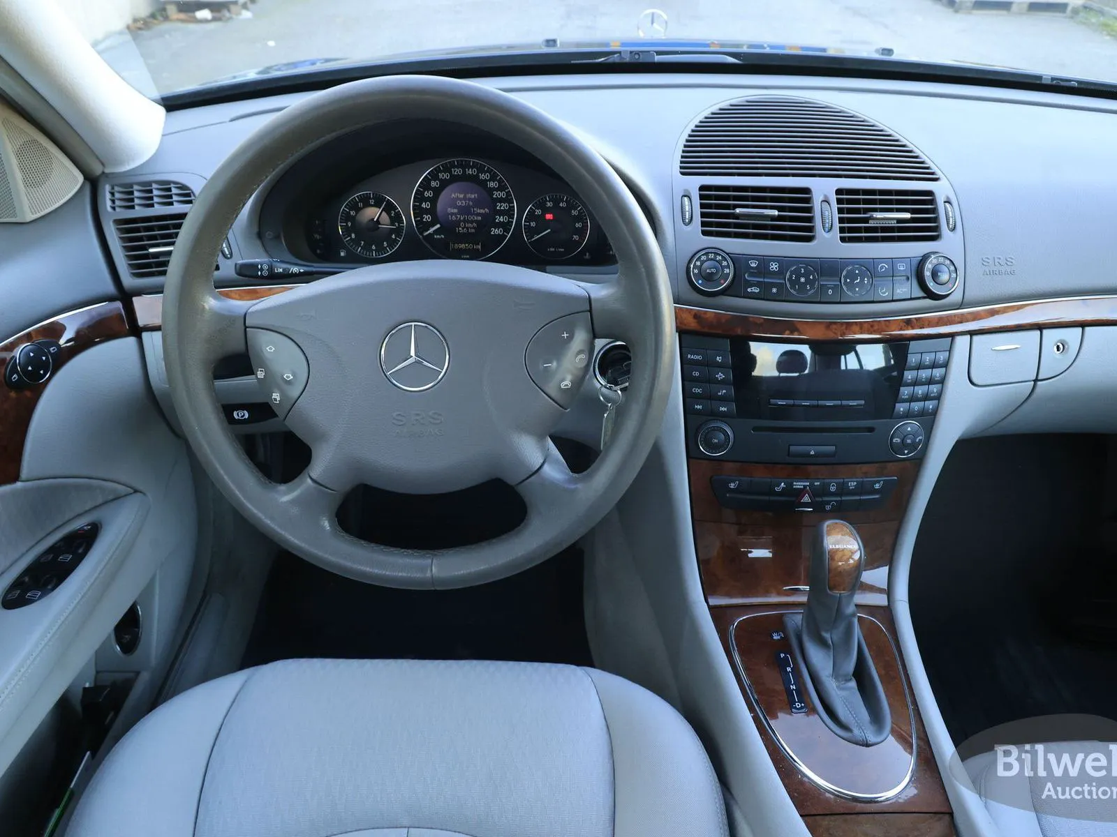 Mercedes E200 bild 40