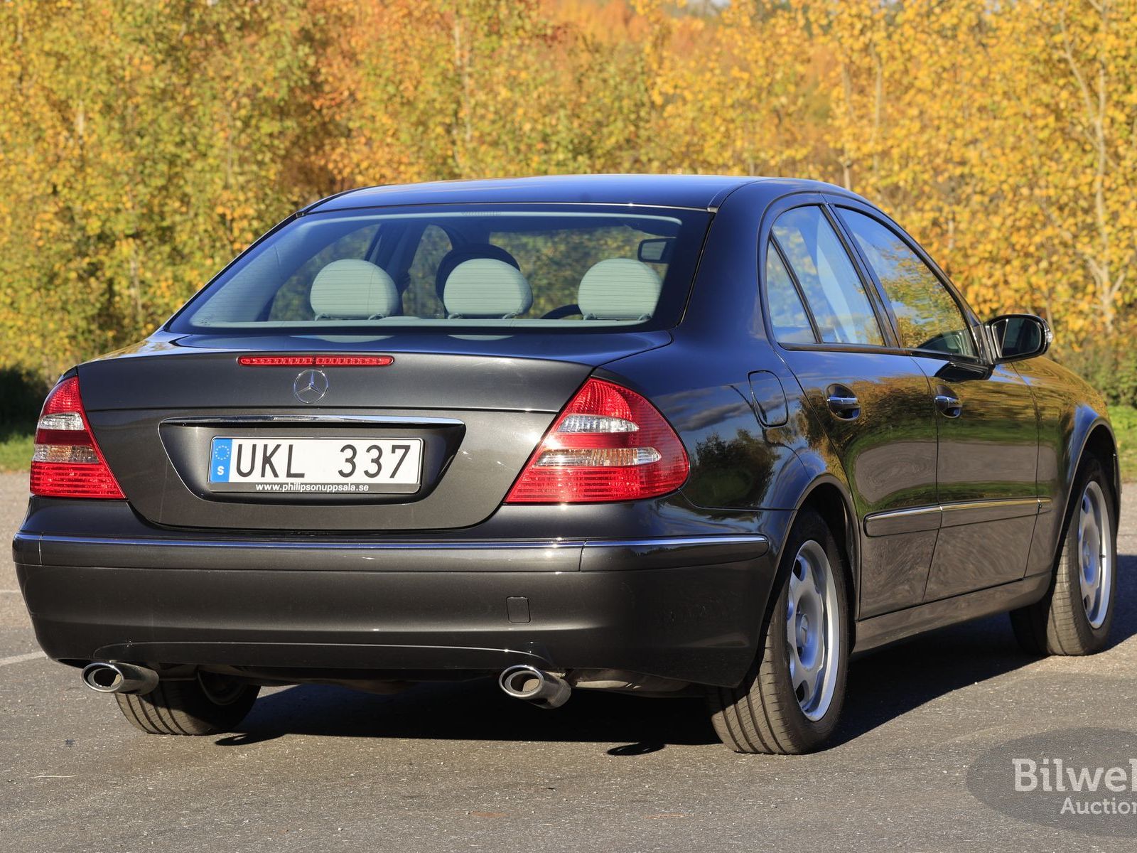 Mercedes E200