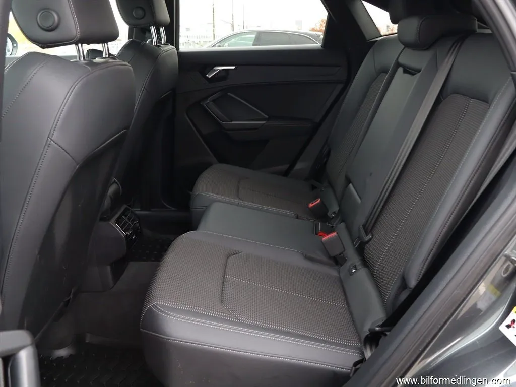 Audi Q3 bild 8