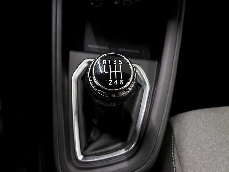 Mitsubishi Colt bild 14