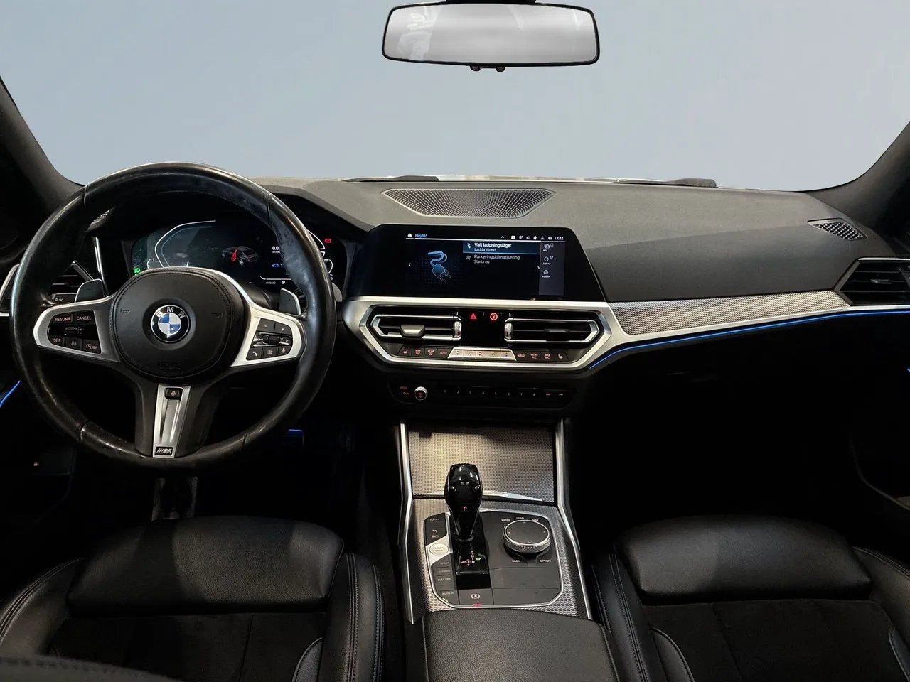 BMW 330 bild 8