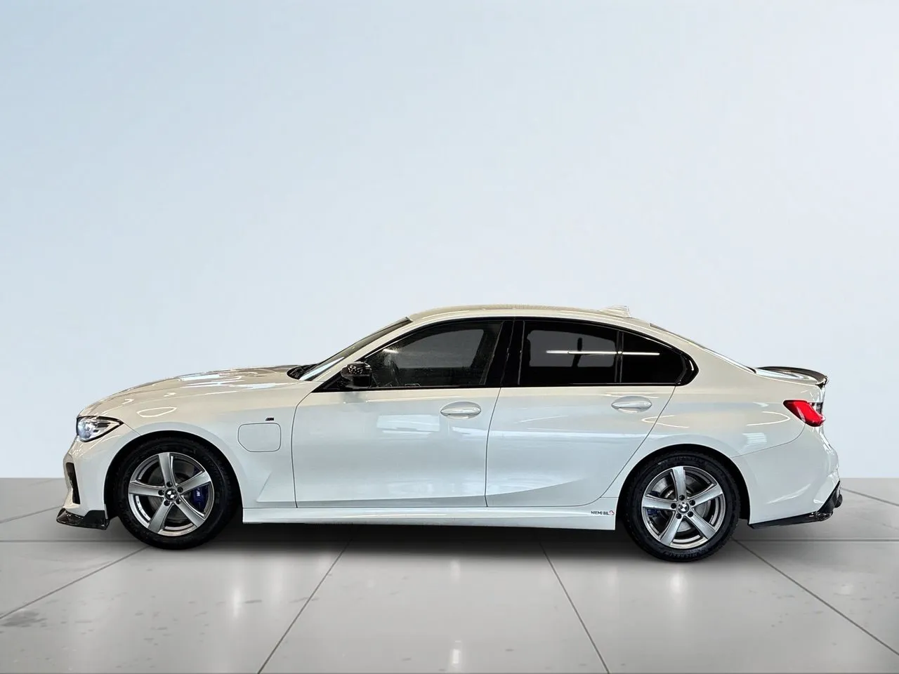 BMW 330 bild 4