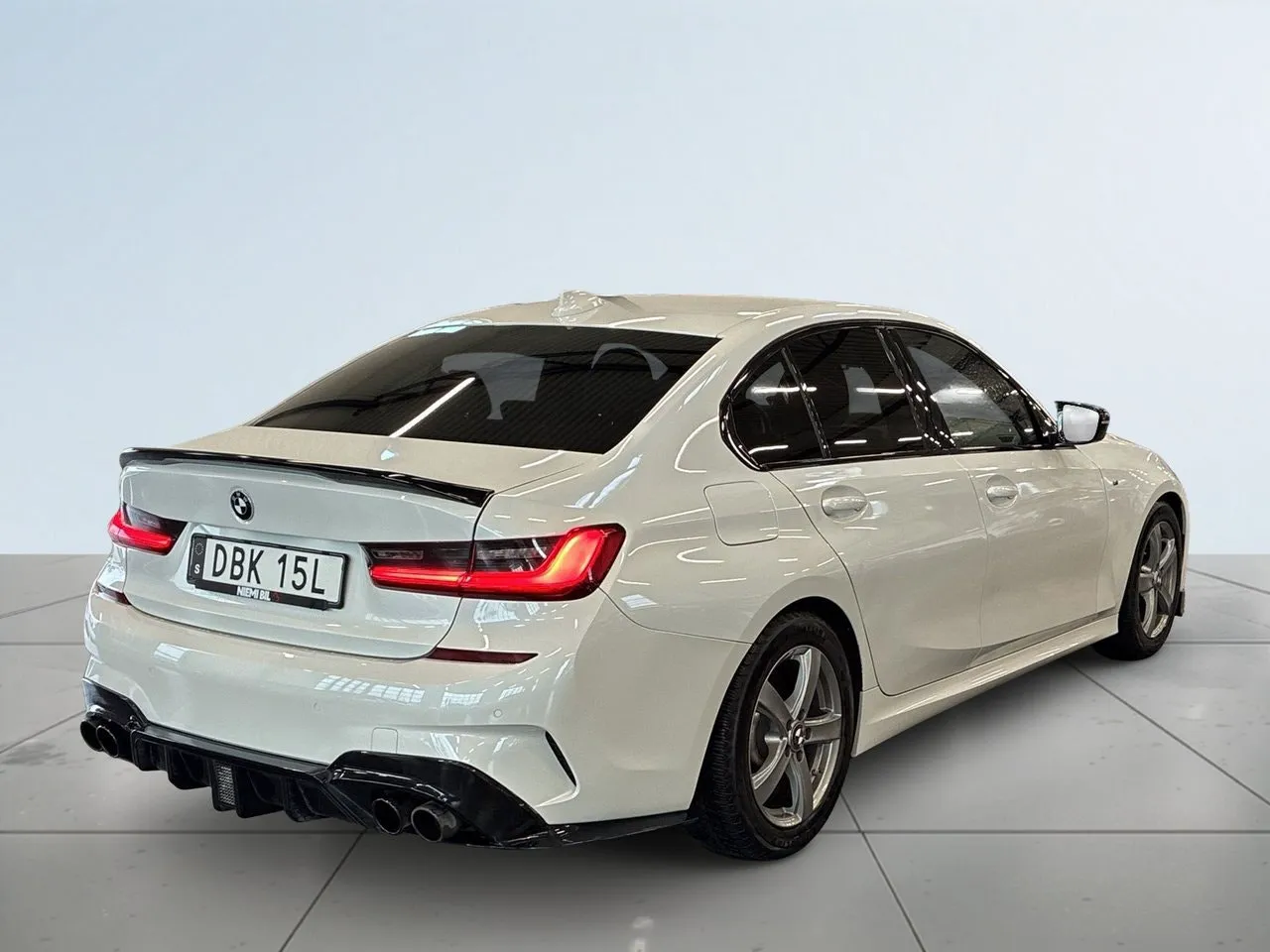 BMW 330 bild 6