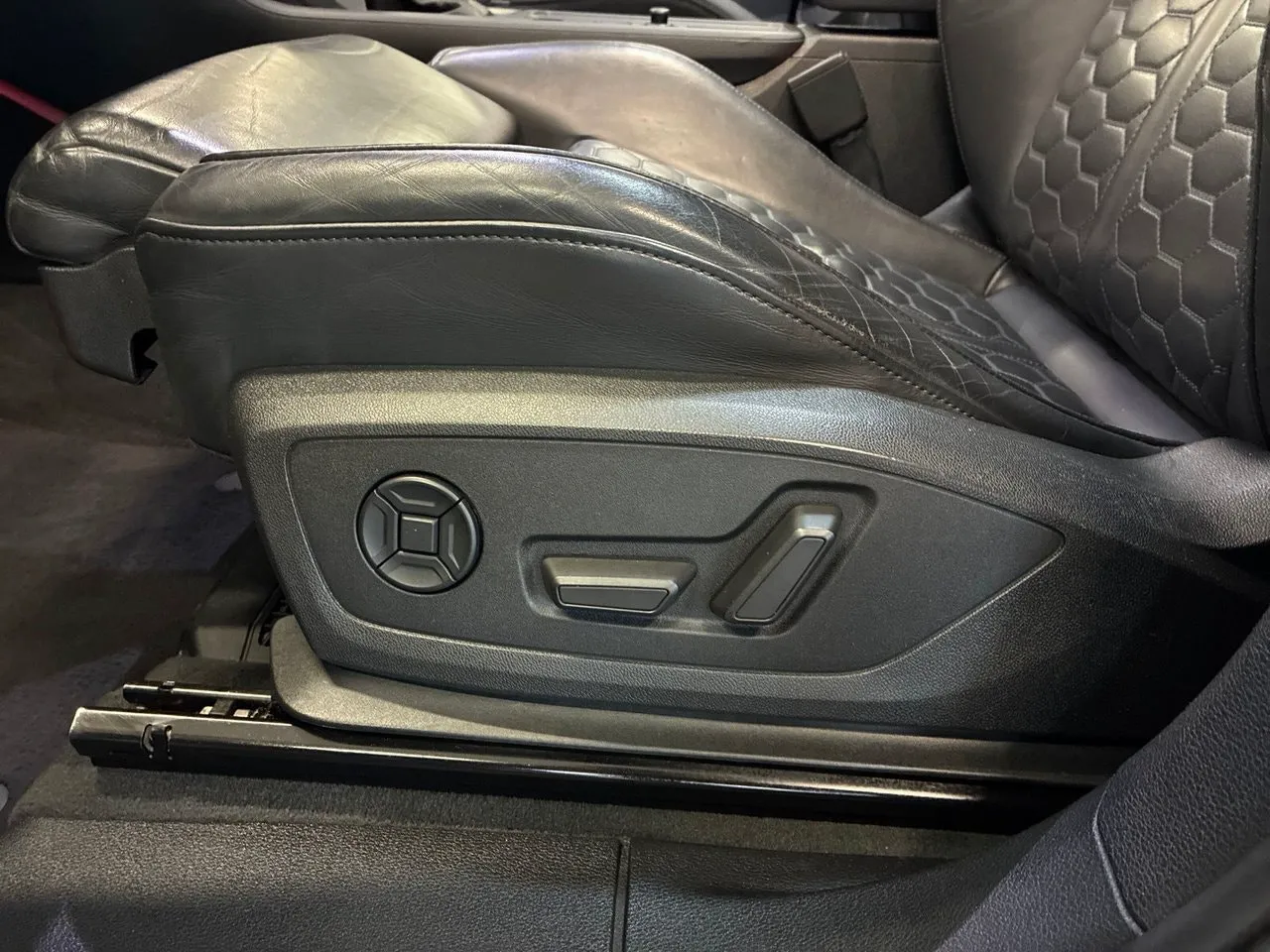 Audi Q3 bild 24