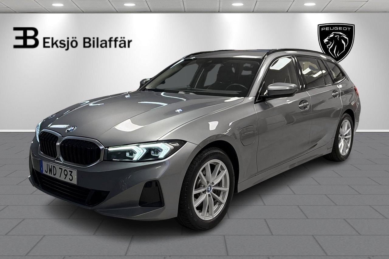 BMW 330
