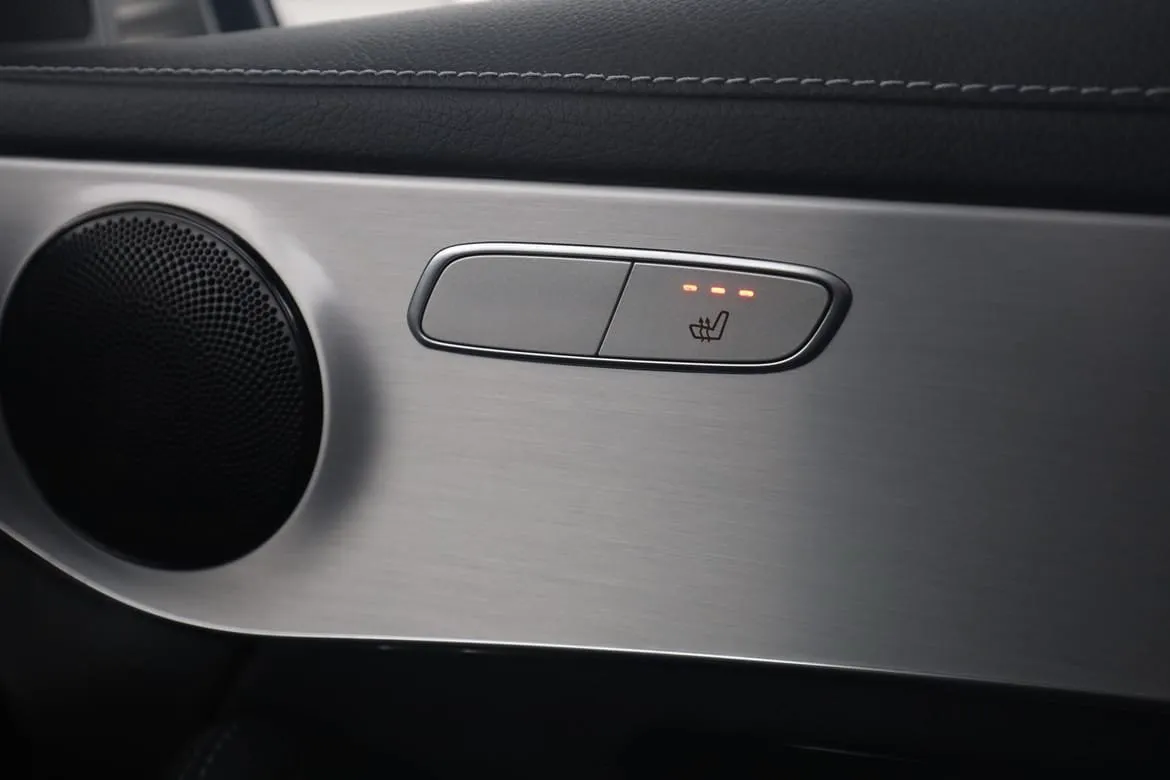 Mercedes GLC300 bild 33