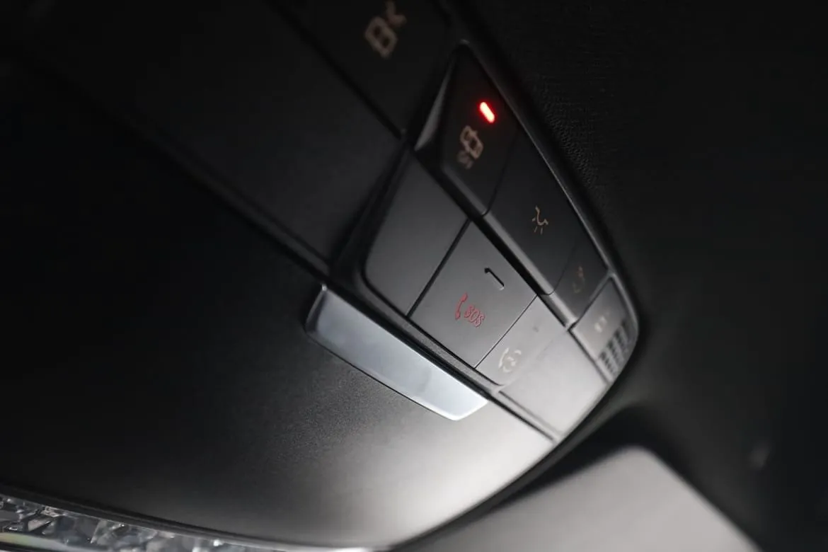 Mercedes GLC300 bild 31