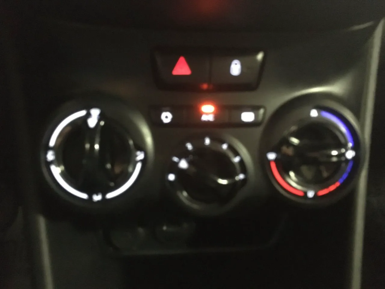 Peugeot 208 bild 11