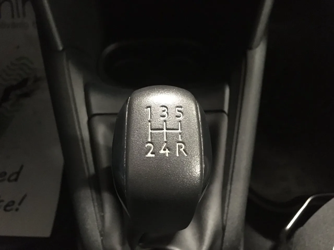 Peugeot 208 bild 12
