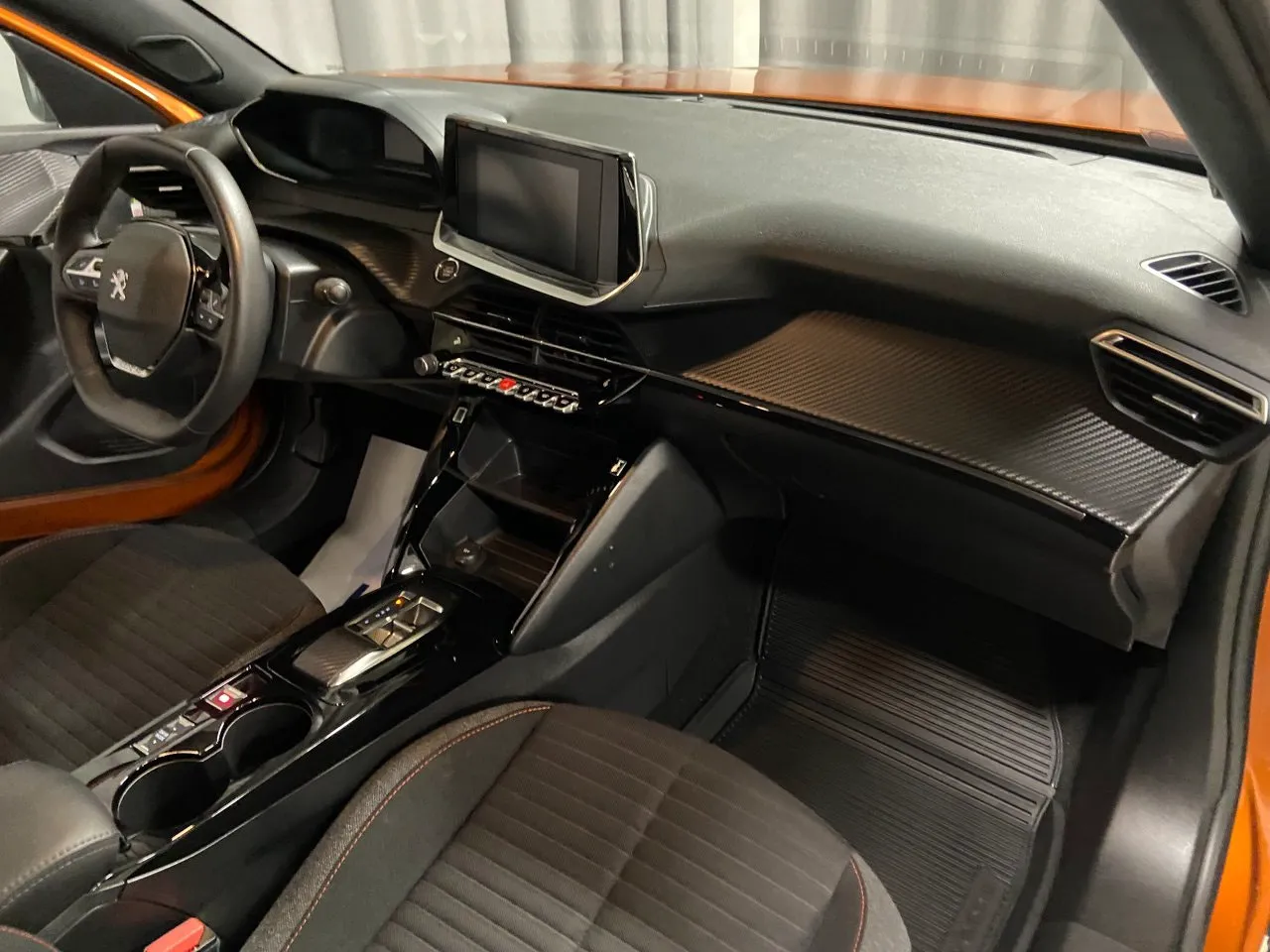Peugeot e-2008 bild 12