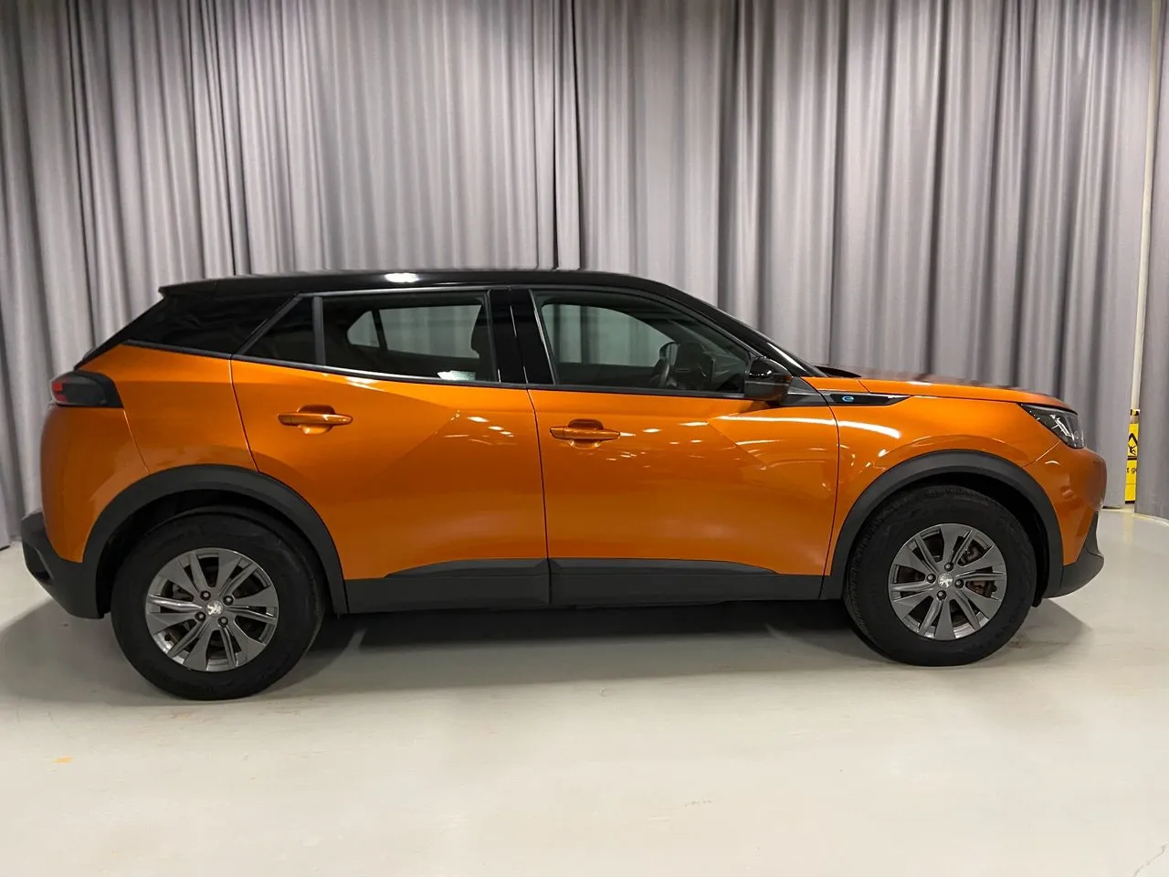 Peugeot e-2008 bild 2