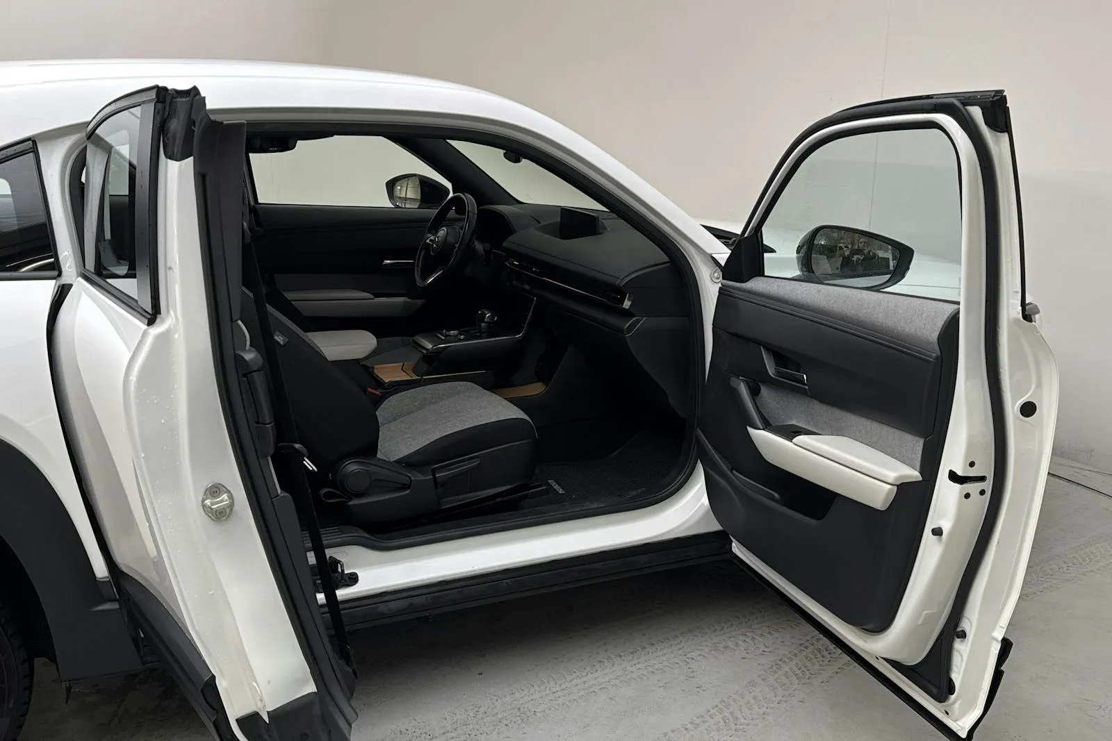 Mazda MX-30 bild 9