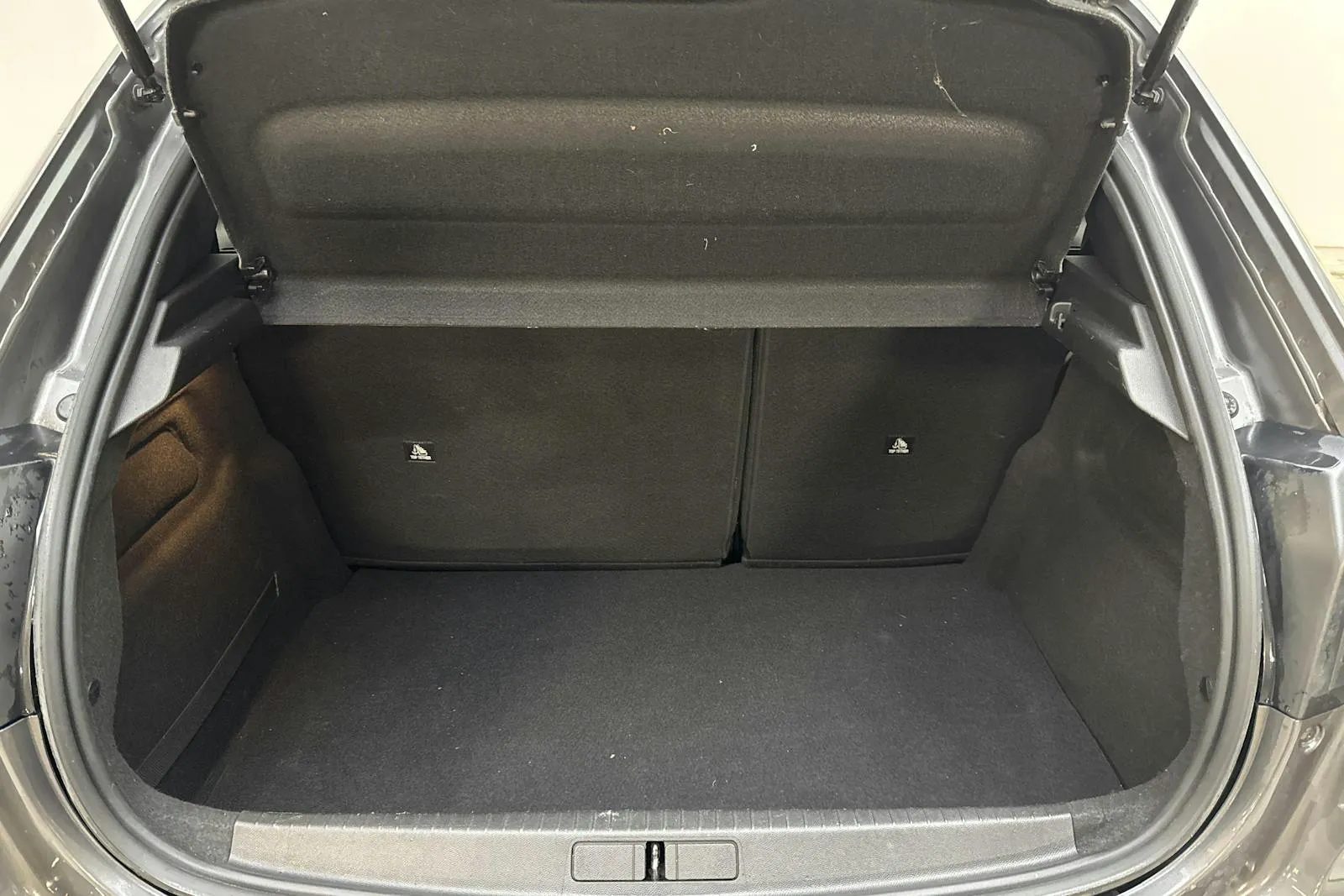 Peugeot 208 bild 8