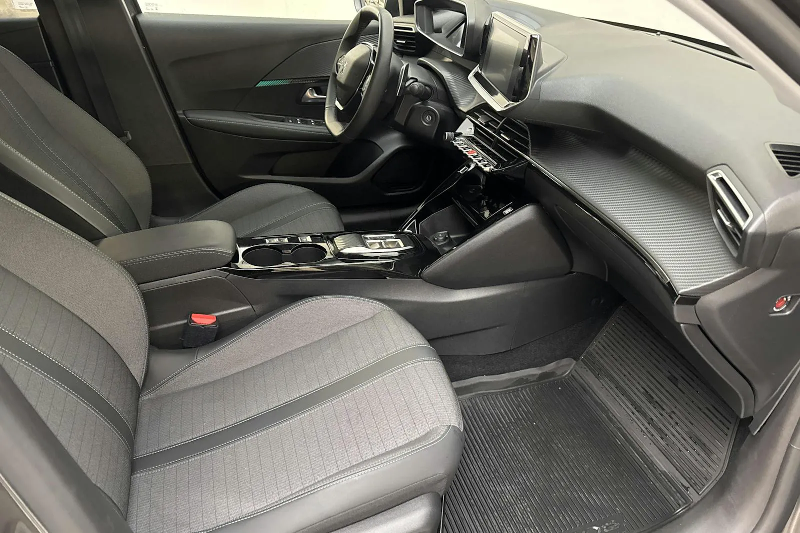 Peugeot 208 bild 9