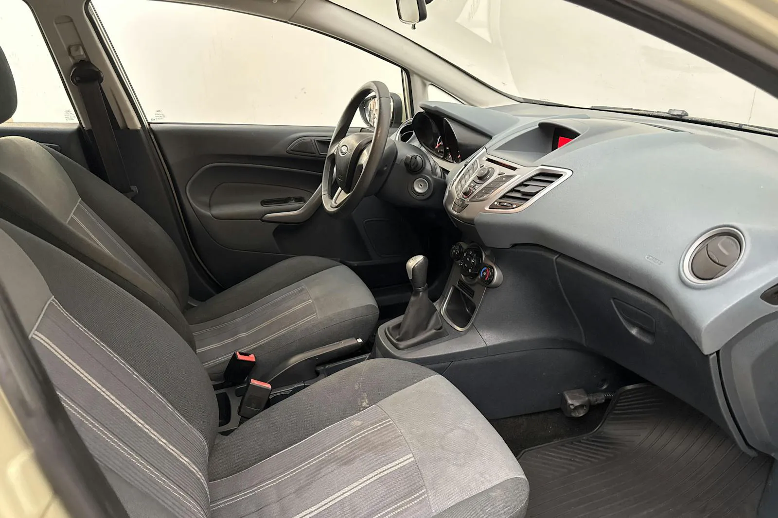 Ford Fiesta bild 7