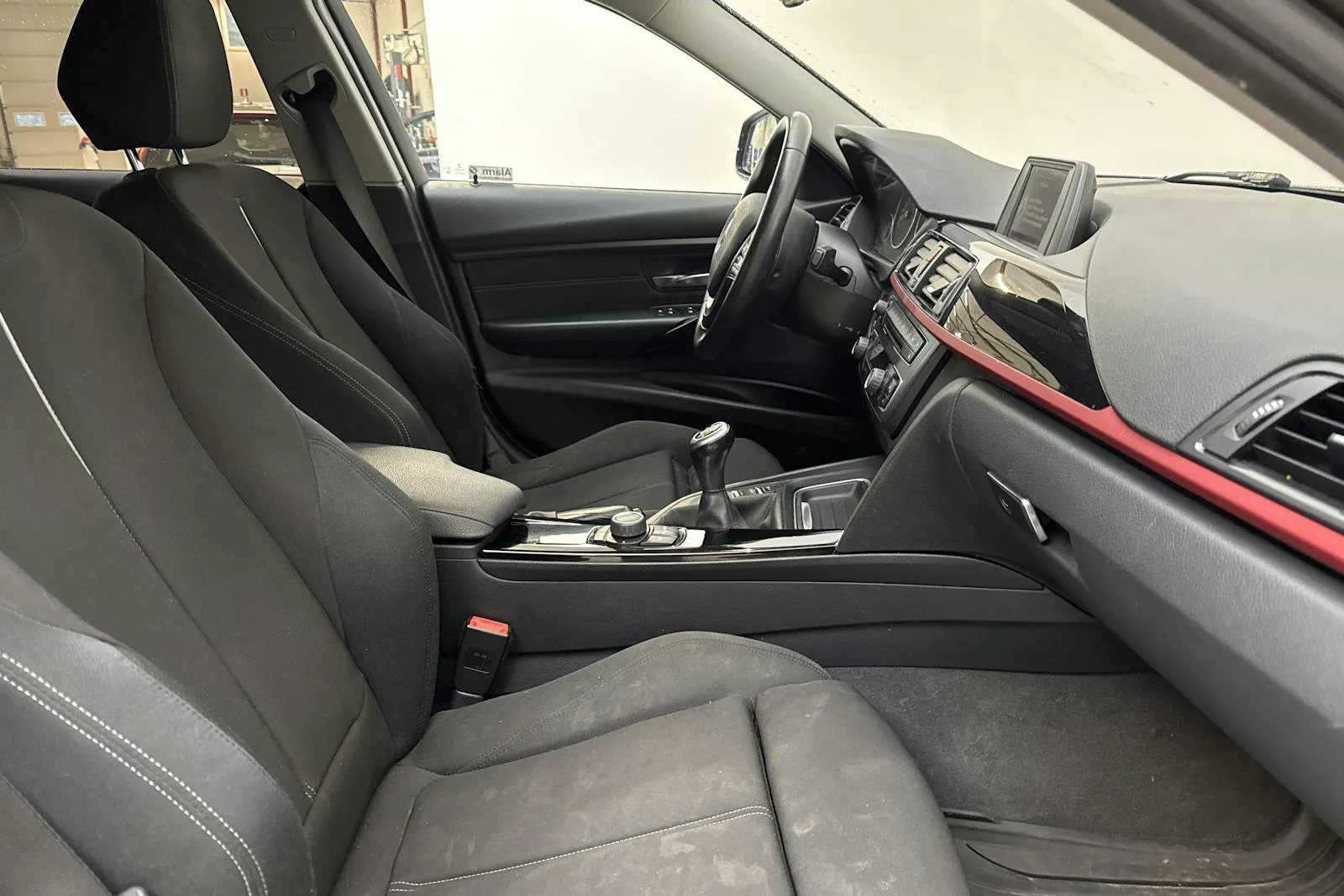 BMW 318 bild 7
