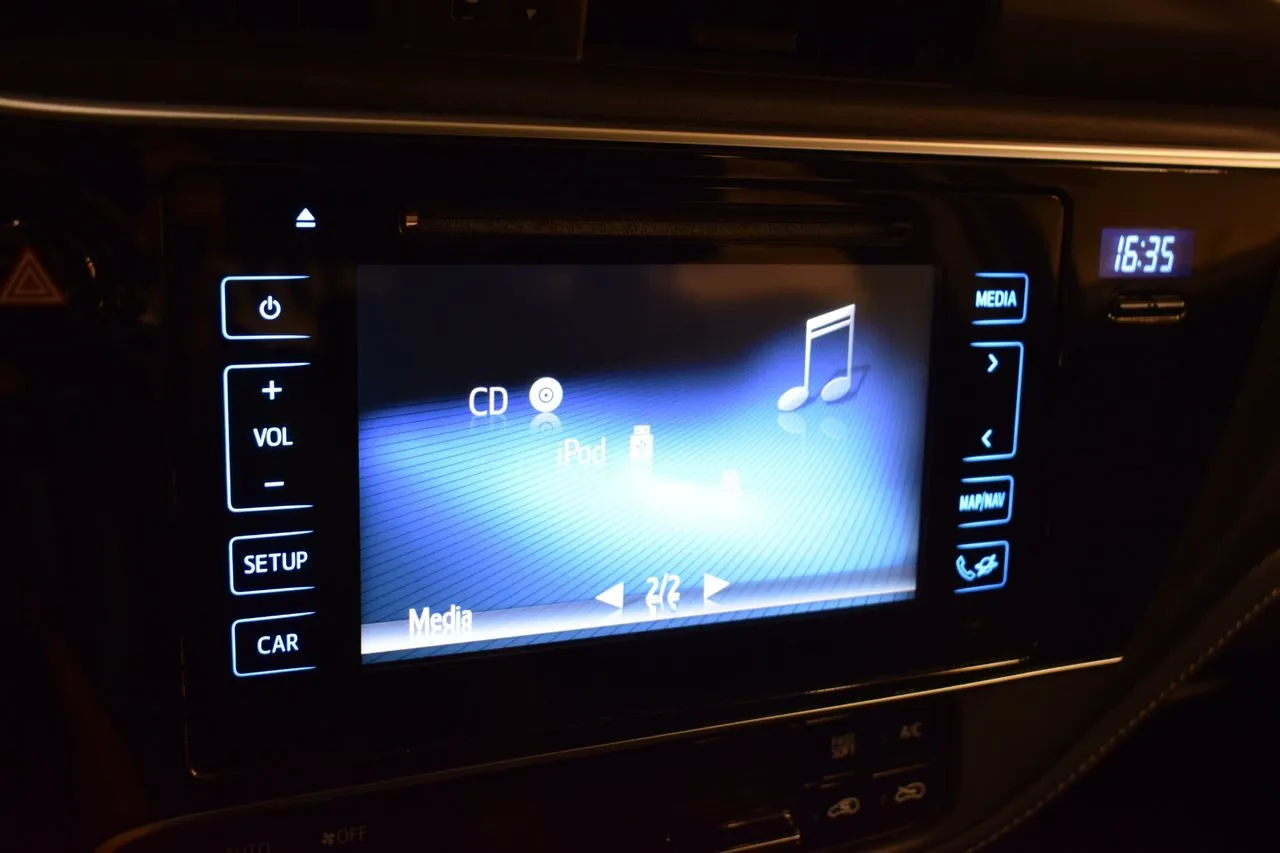Toyota Auris bild 12
