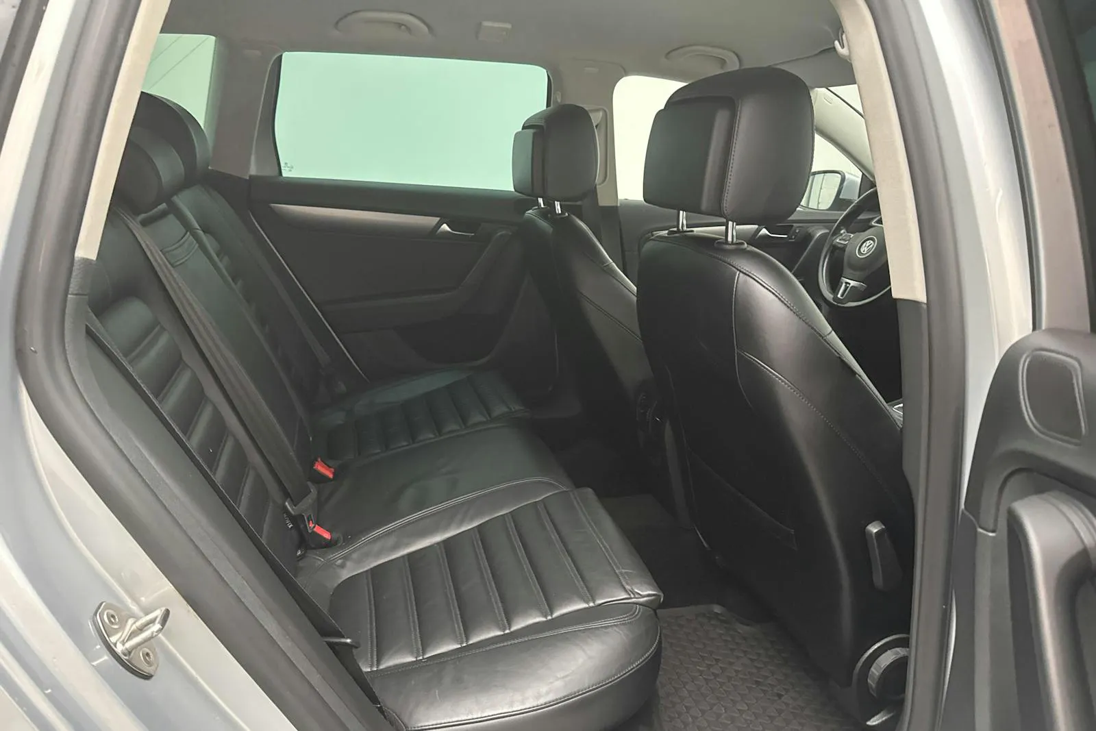 Volkswagen Passat bild 8