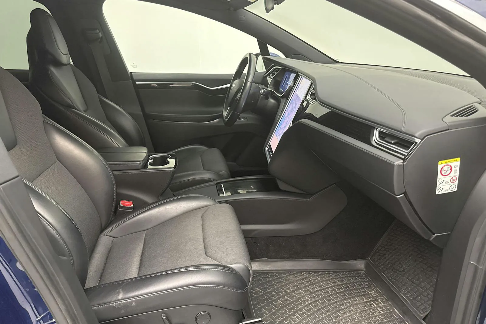 Tesla Model X bild 7