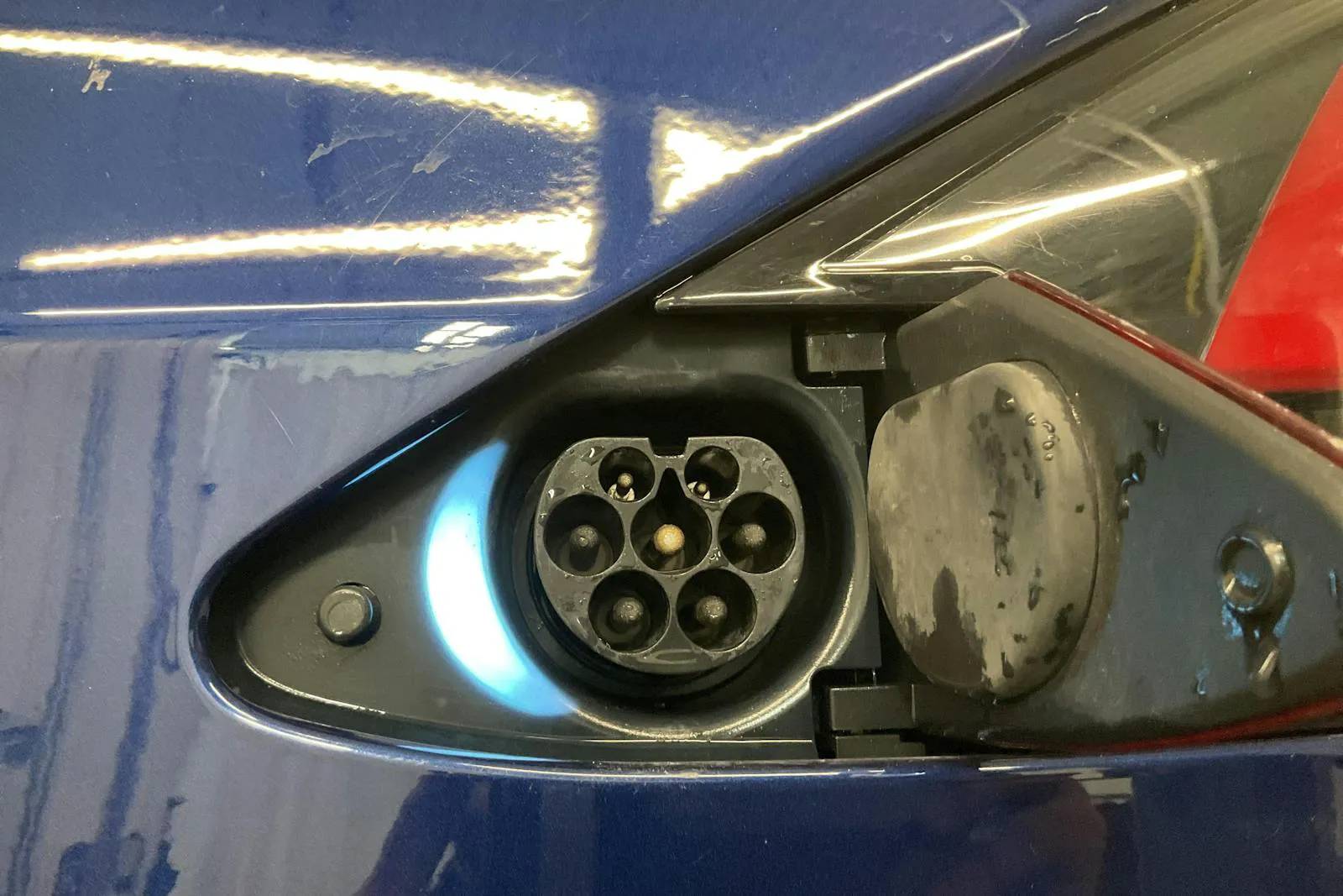 Tesla Model X bild 16