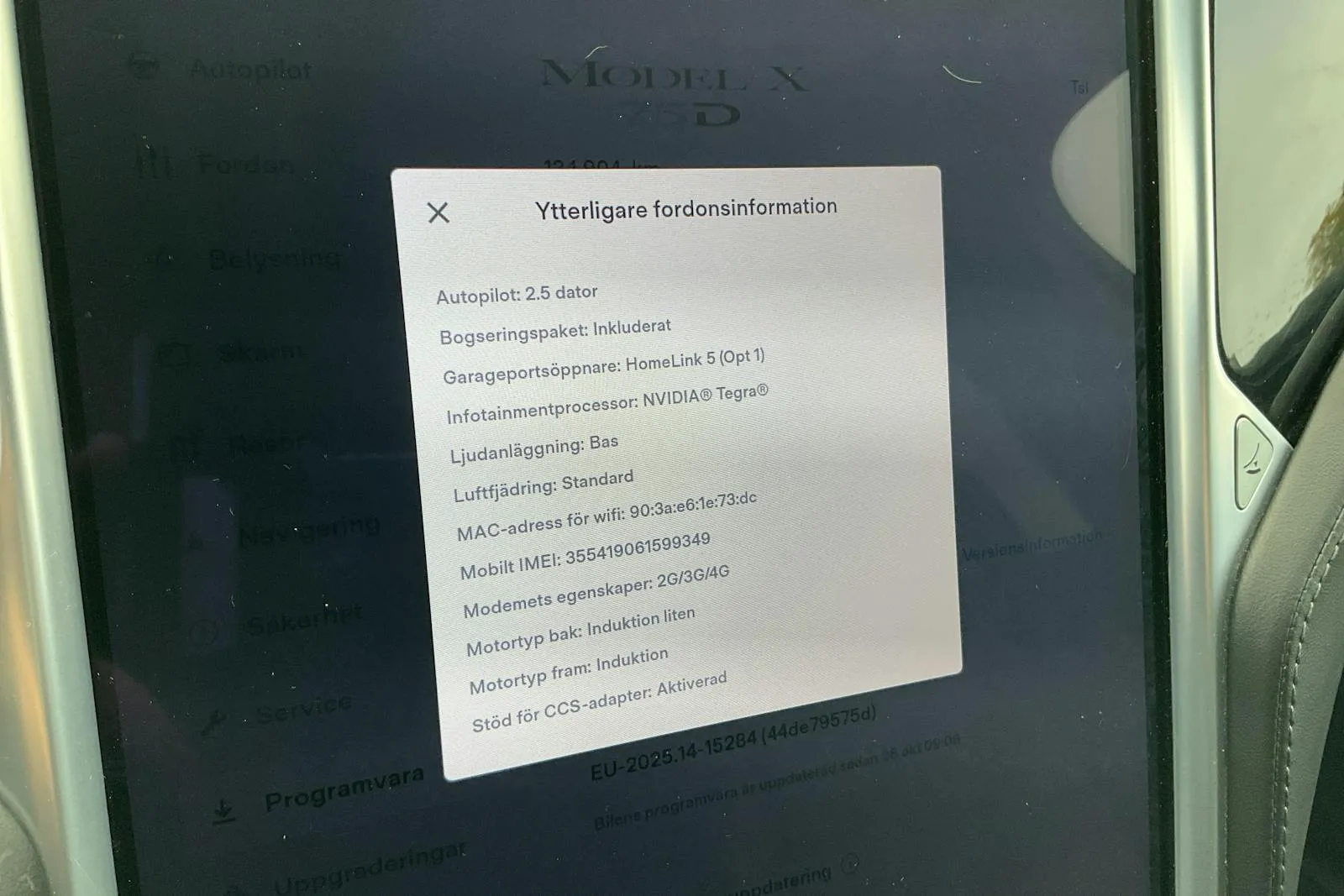 Tesla Model X bild 11