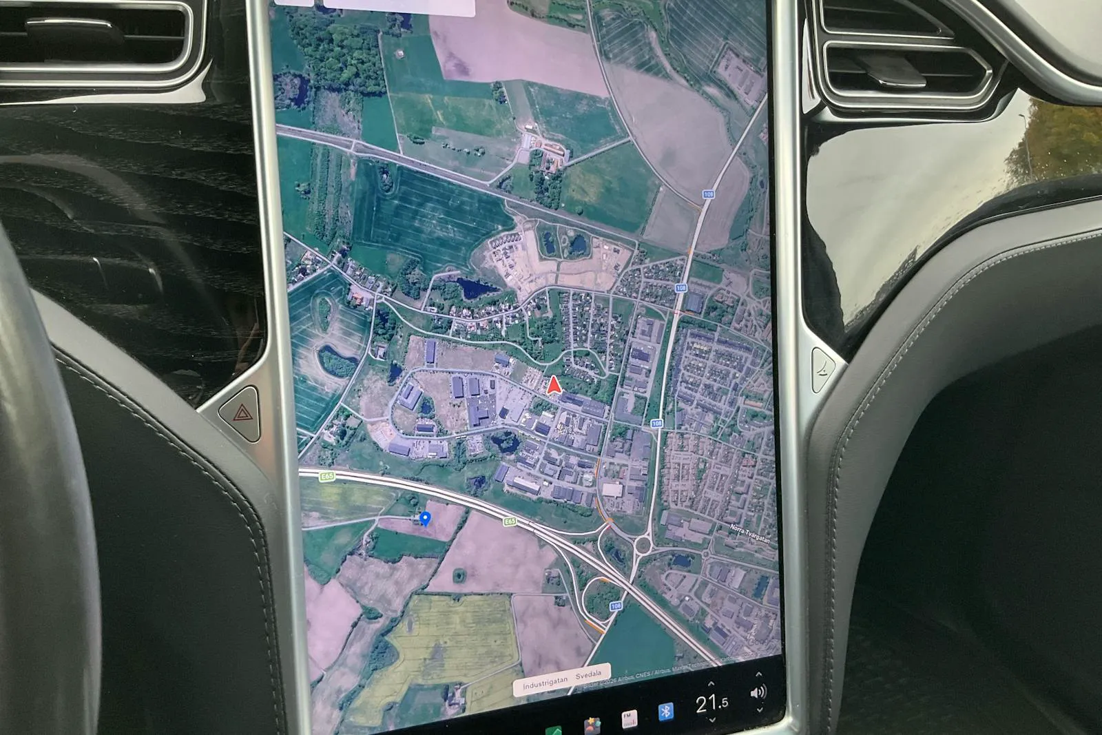Tesla Model X bild 12