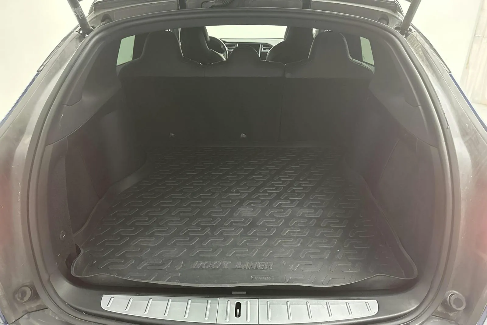 Tesla Model X bild 9