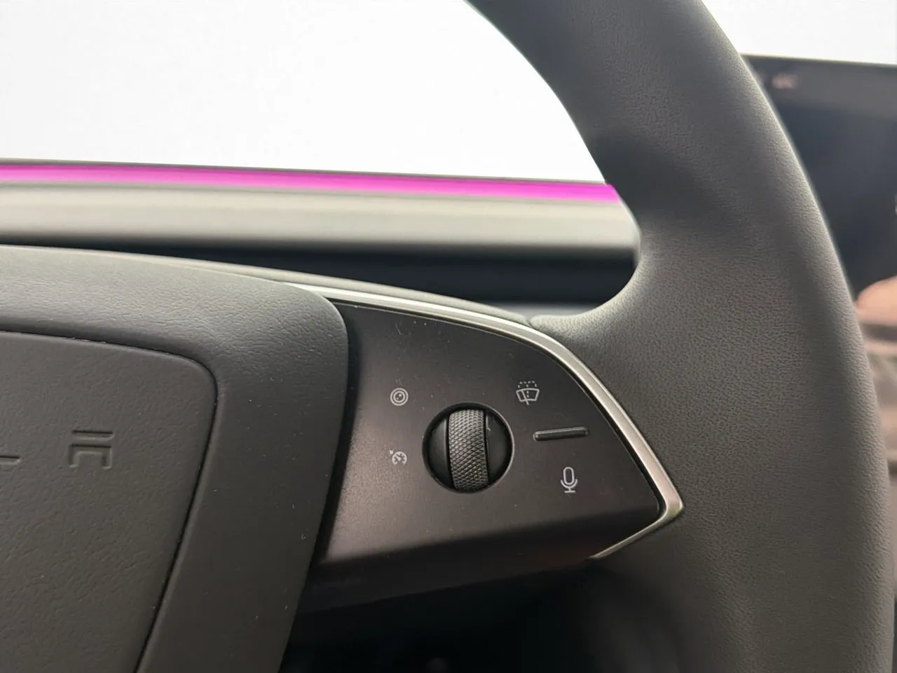 Tesla Model 3 bild 17
