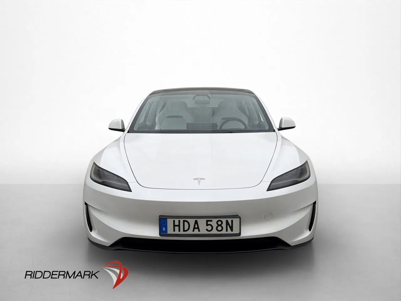 Tesla Model 3 bild 2