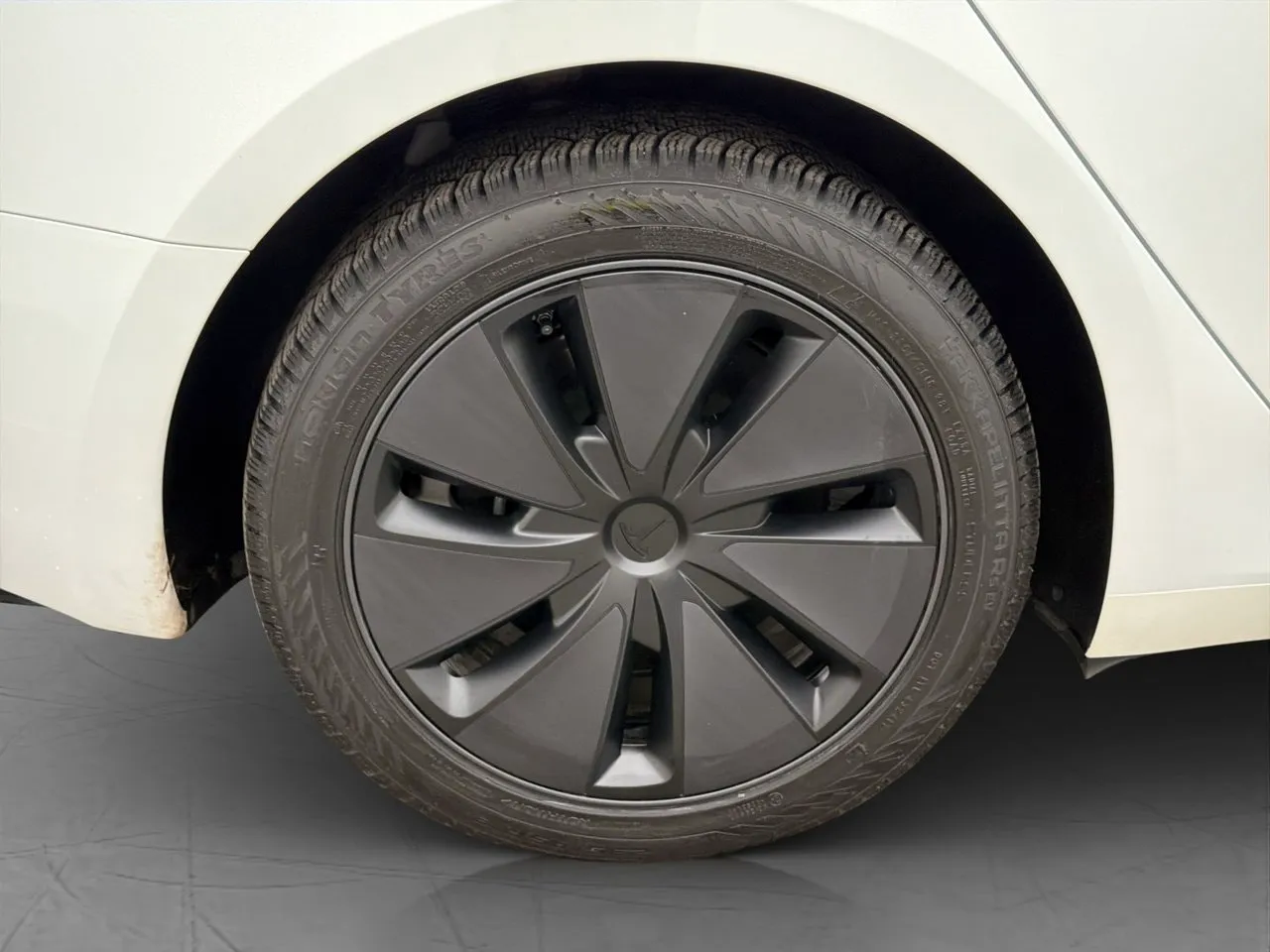 Tesla Model 3 bild 34