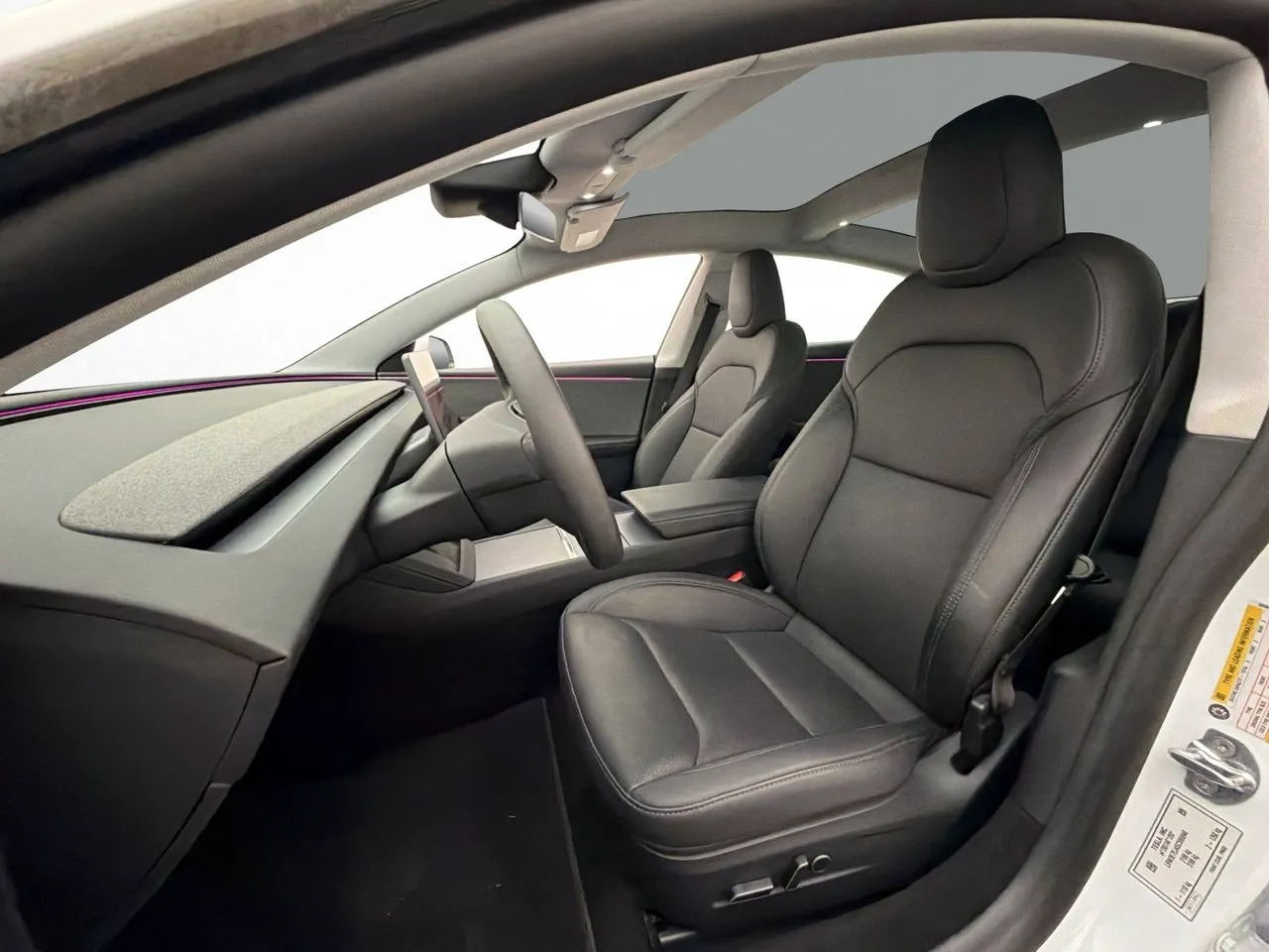 Tesla Model 3 bild 12