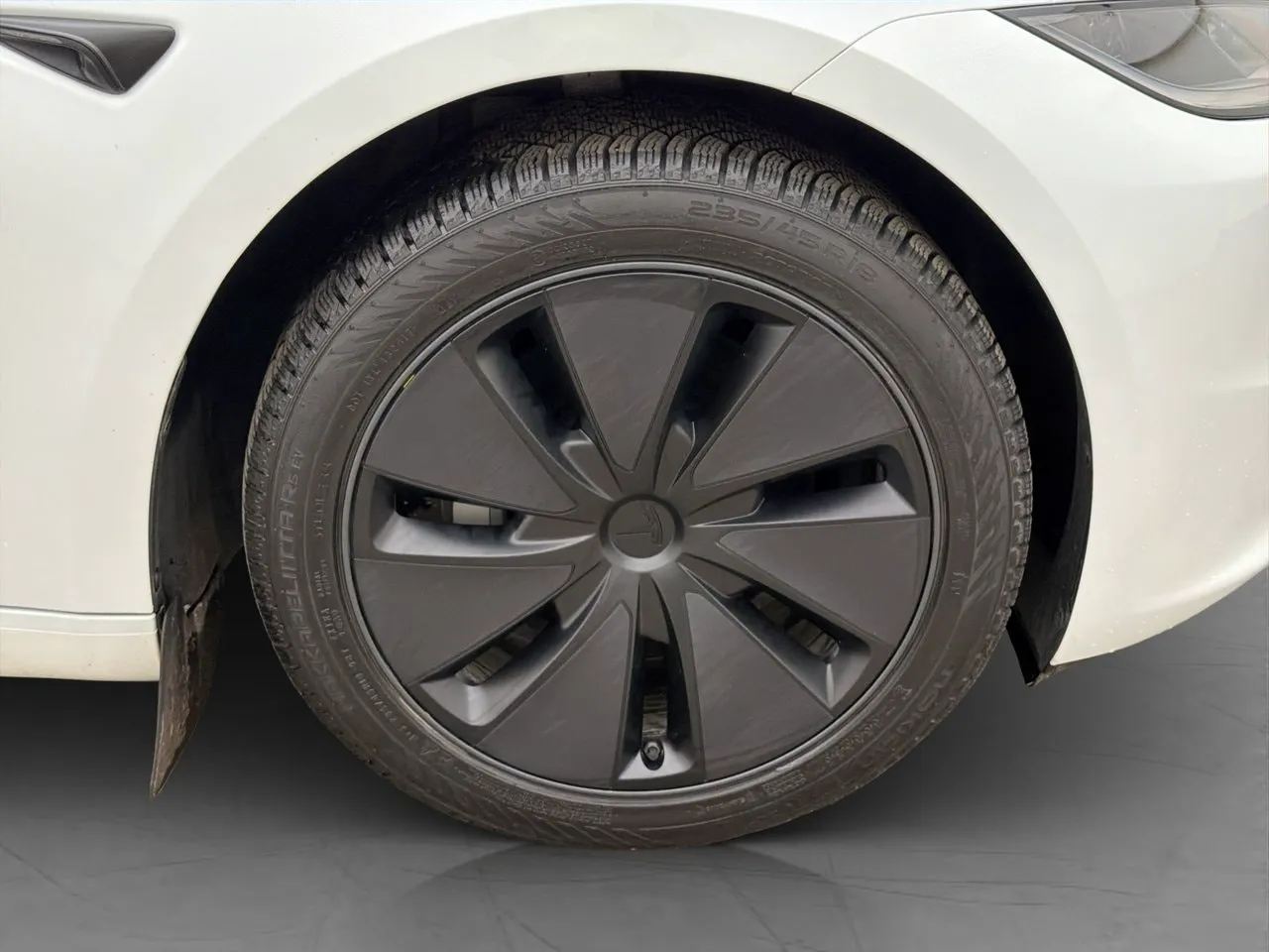 Tesla Model 3 bild 35