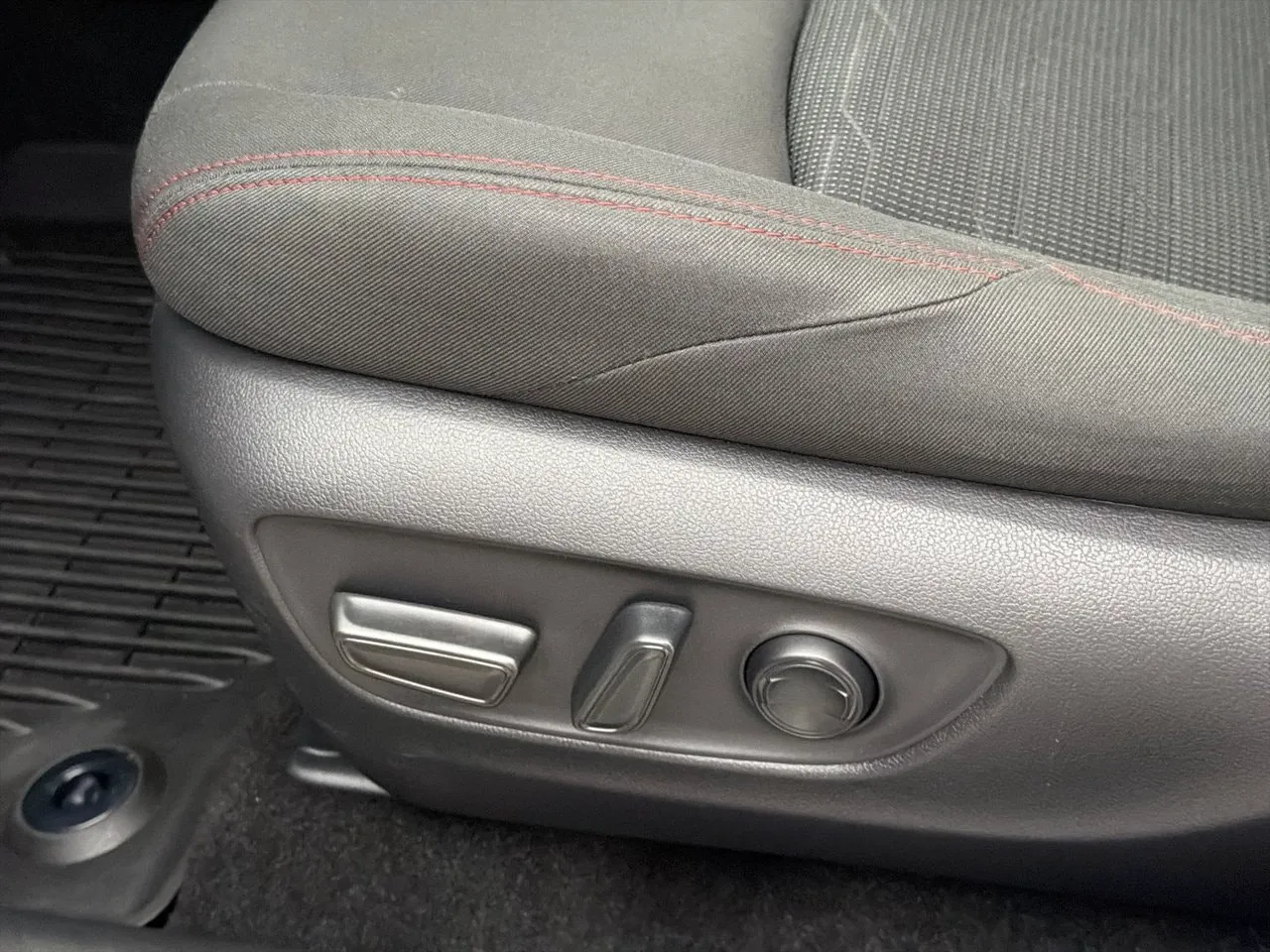 Toyota RAV4 bild 14