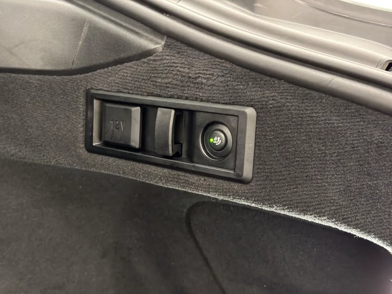 BMW i4 bild 29