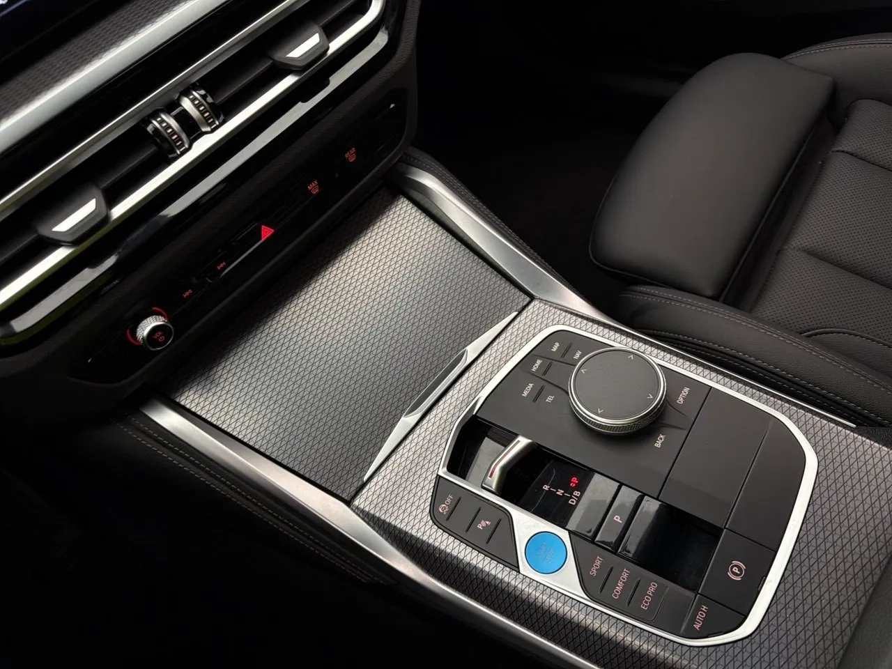 BMW i4 bild 23