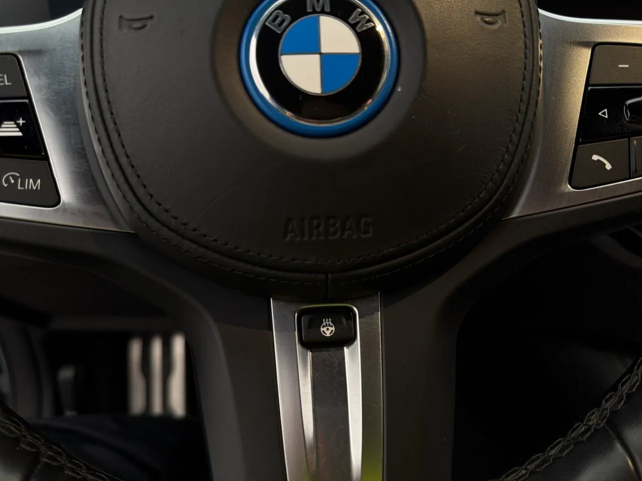 BMW i4 bild 15